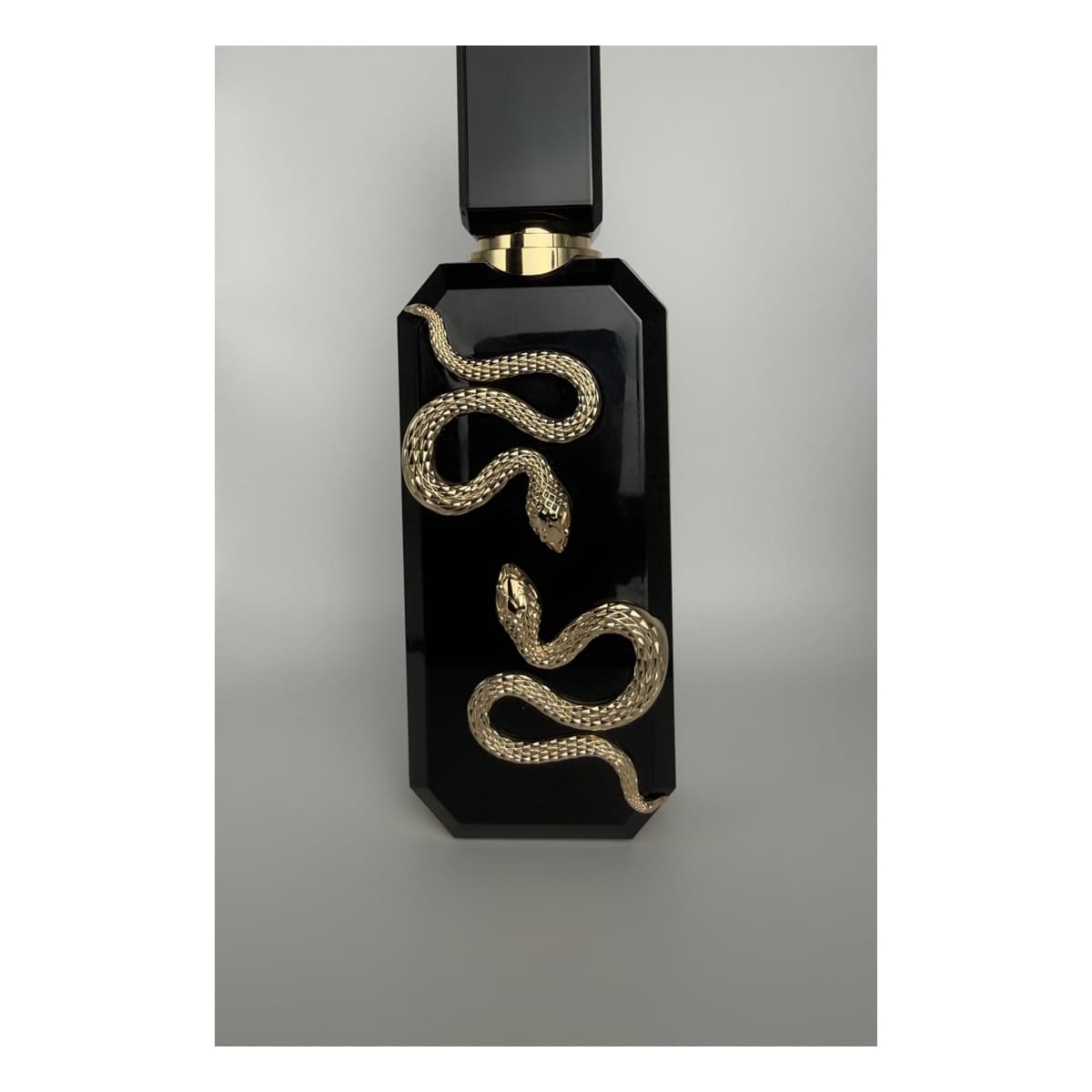 French Avenue Veneno